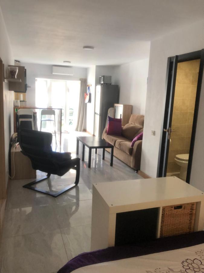 Torremolinos, Bonito Apartamento Studio La Carihuela Apartment Ngoại thất bức ảnh