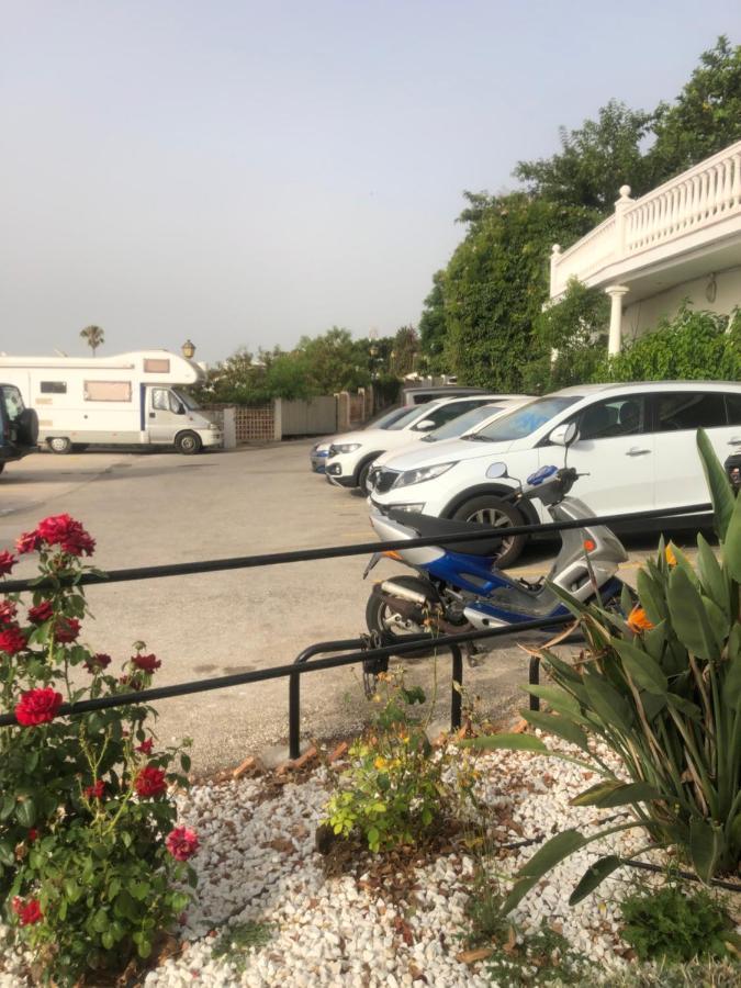 Torremolinos, Bonito Apartamento Studio La Carihuela Apartment Ngoại thất bức ảnh
